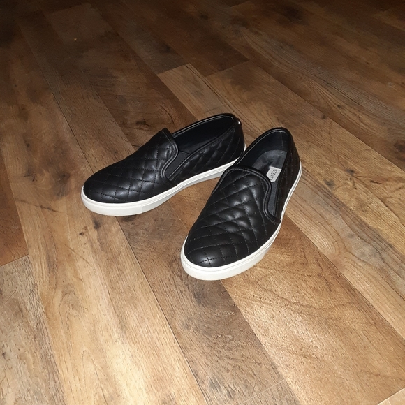 Steve madden Black Ecentrcq slip on sneakers size 8.5M - Picture 7 of 10
